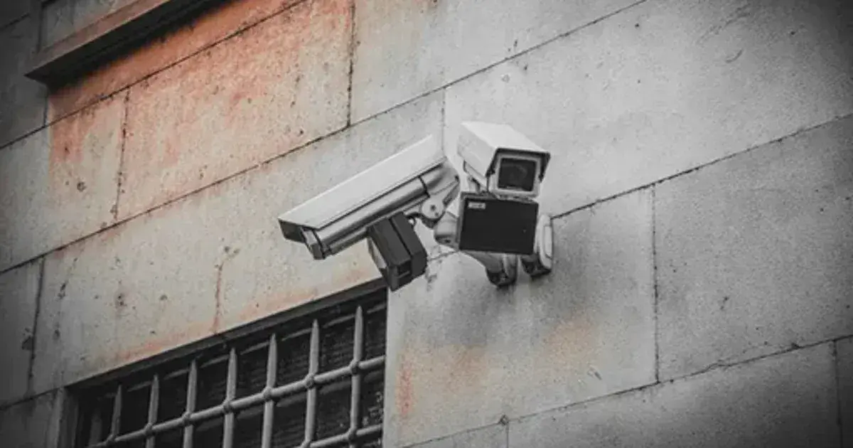 Warning sign protecting veterans from VA disability claim scams